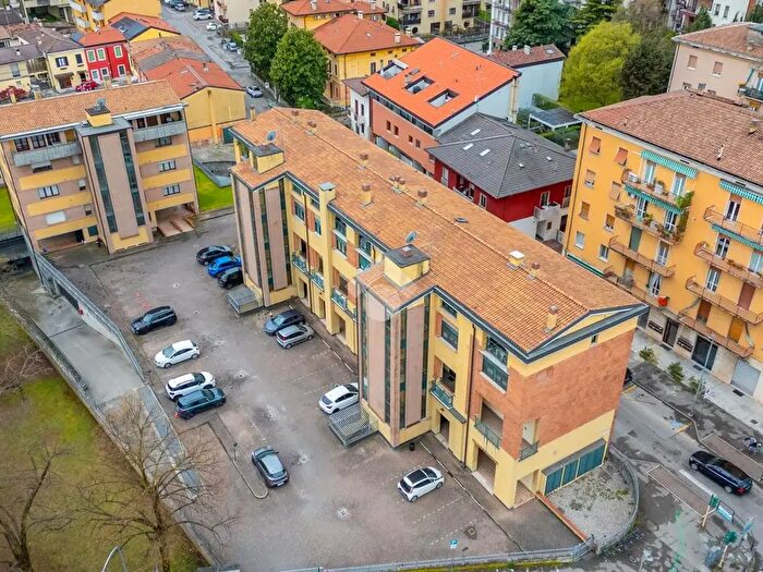 Appartamento bilocale in vendita in Via Scuderlando, Verona