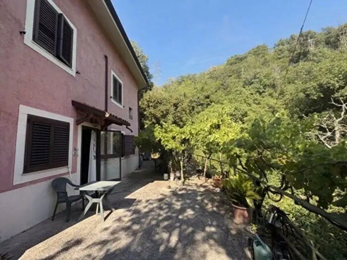 Casa con 5 locali in vendita in Trieste