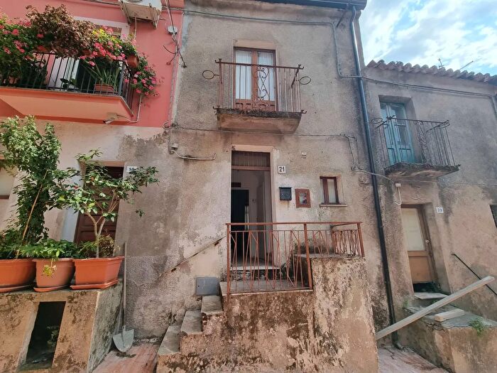 Casa quadrilocale in vendita in Via Carolina Canale Franco, Settingiano