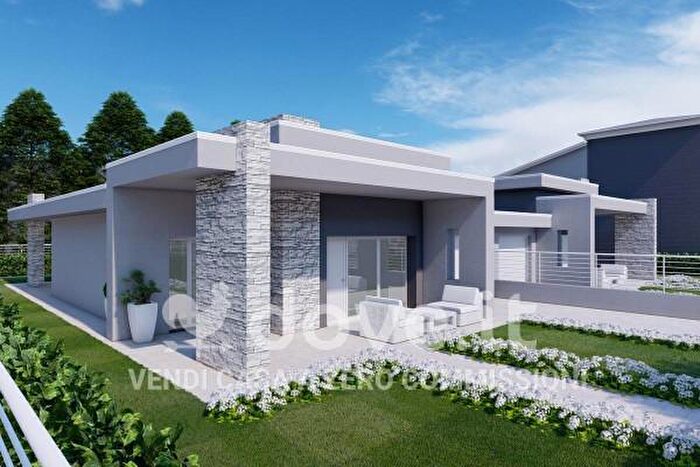 Casa quadrilocale in vendita in Carpenedolo