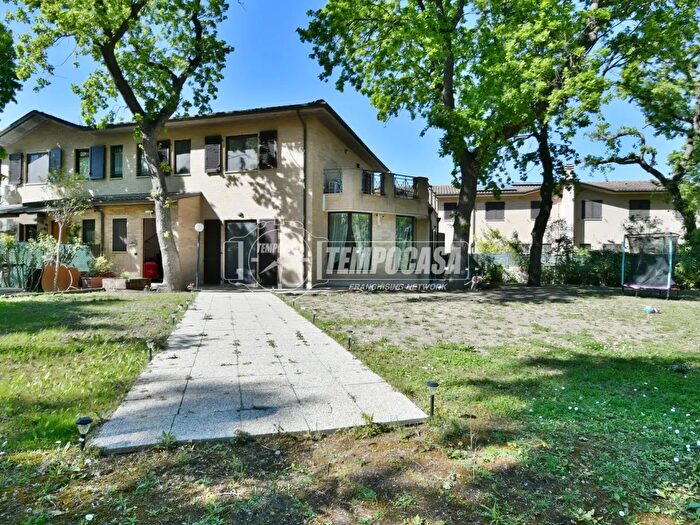 Casa con 6 locali in vendita in Porto SantElpidio