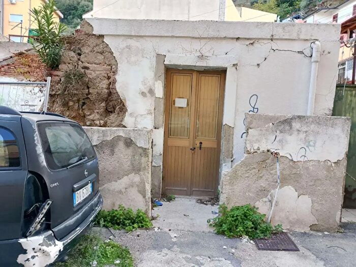 Casa trilocale in vendita in Messina