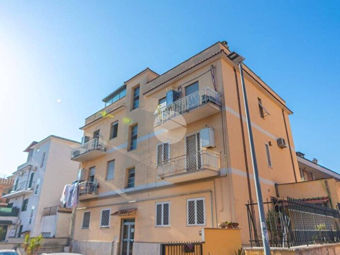 Appartamento trilocale in affitto in Via Giovanni Battista Bastianelli, Torre Angela, Roma