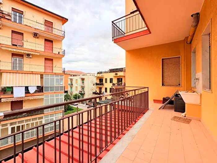 Appartamento trilocale in vendita in Via Mariano Maio, Milazzo