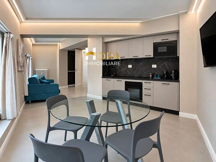 Appartamento bilocale in vendita in Viale Matteotti, Firenze