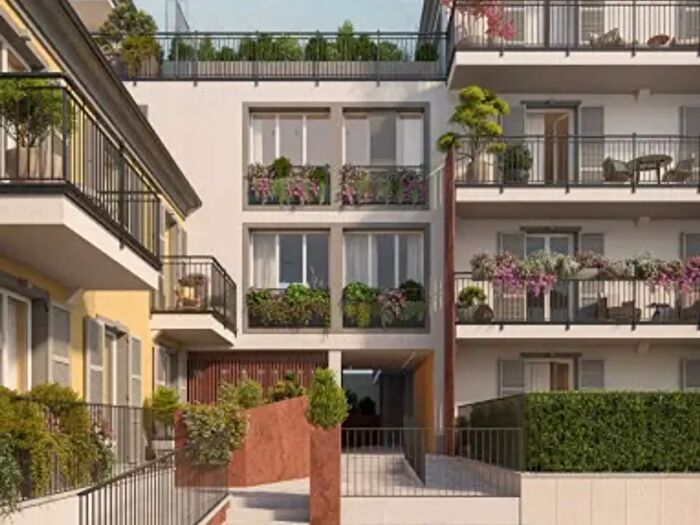 Appartamento trilocale in vendita in Via Carlo Prina, Monza