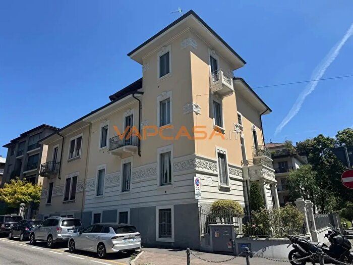 Casa trilocale in affitto in Via Ezio Zambianchi, Bergamo