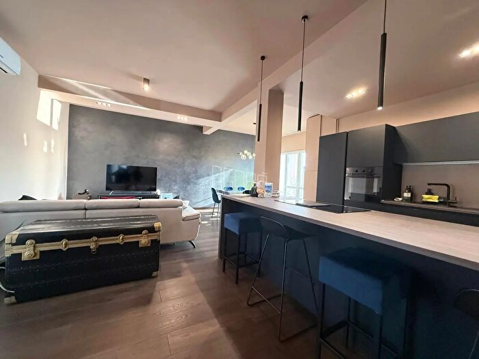 Appartamento con 5 locali in vendita in Via Domenico Baroni, Rovigo