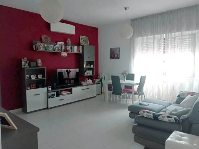 Appartamento trilocale in vendita in Via Luigi Alamanni, Roma