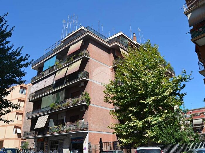 Appartamento quadrilocale in affitto in Via Giuseppe Donati, Casal Bruciato, Roma