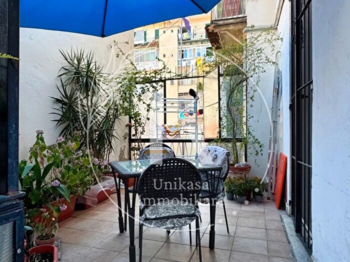 Appartamento con 5 locali in vendita in Via Bartolomeo Guidobono, Savona
