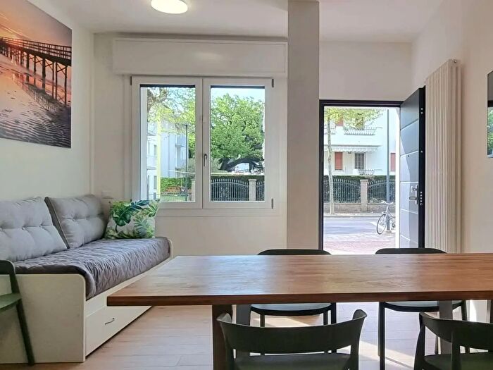 Appartamento trilocale in affitto in Viale dei Platani a, Lignano Sabbiadoro