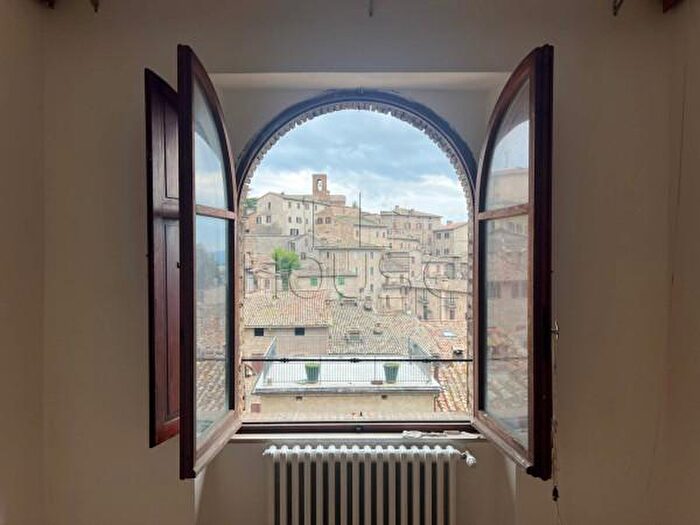 Appartamento con 5 locali in vendita in Viale Aldo Bologni, Montone