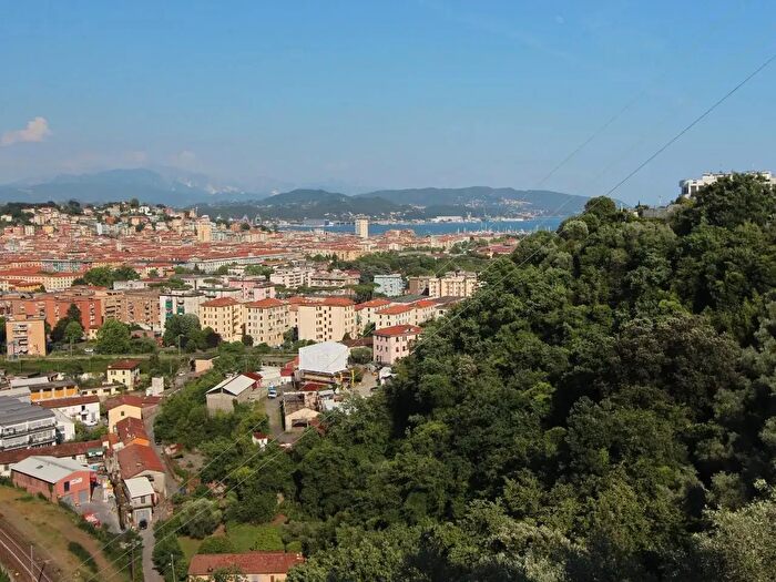 Casa con 5 locali in vendita in La Spezia