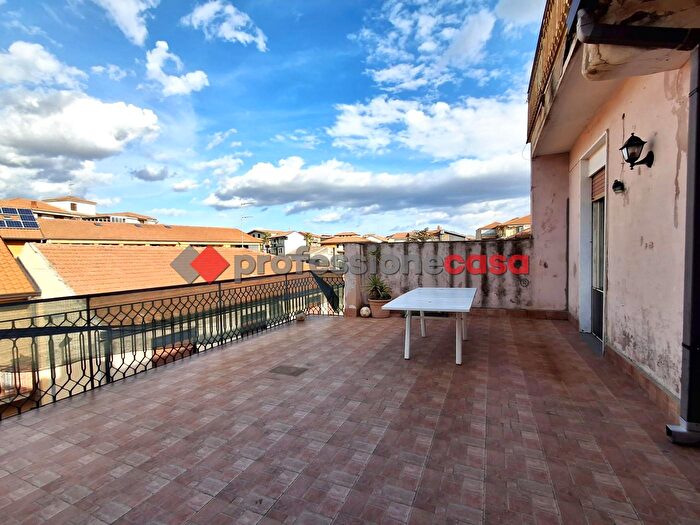 Appartamento bilocale in vendita in Via Giovanni Consoli, Camporotondo Etneo