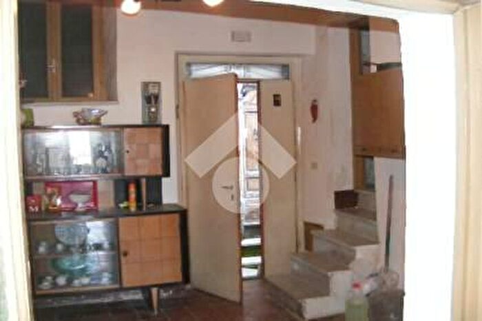 Appartamento trilocale in vendita in Via della Rocca, Olevano Romano