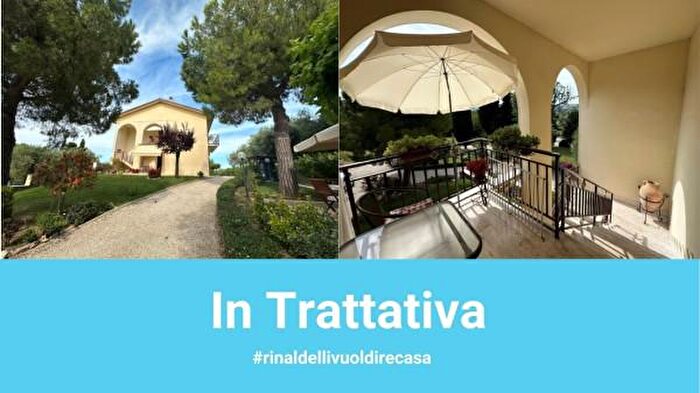 Casa con 6 locali in vendita in Contrada San Girio, Potenza Picena