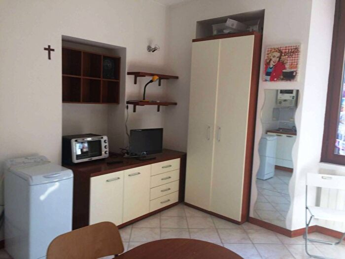 Appartamento monolocale in affitto in corso San Gottardo, Corso San Gottardo, Milano