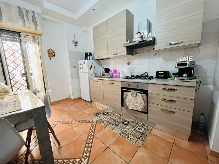 Appartamento bilocale in vendita in Via Giacomo Leopardi, Napoli