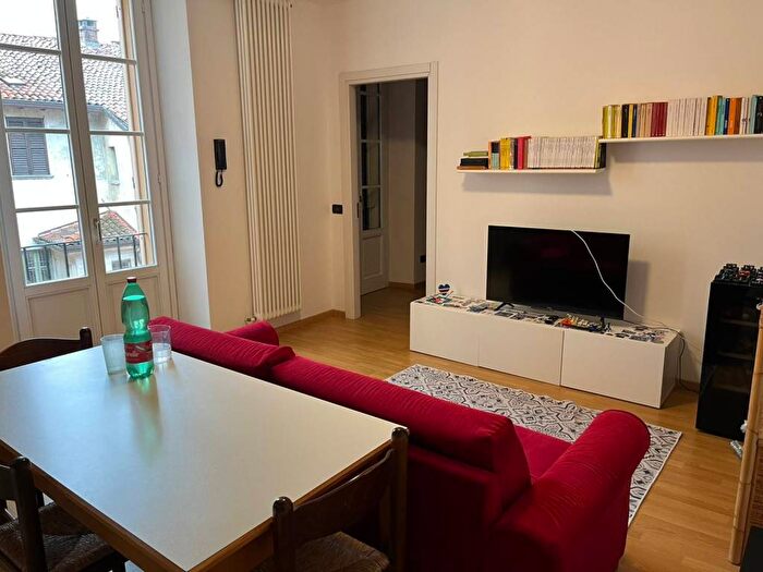 Appartamento bilocale in affitto in Via Adamo del Pero, Centro Storico, Como