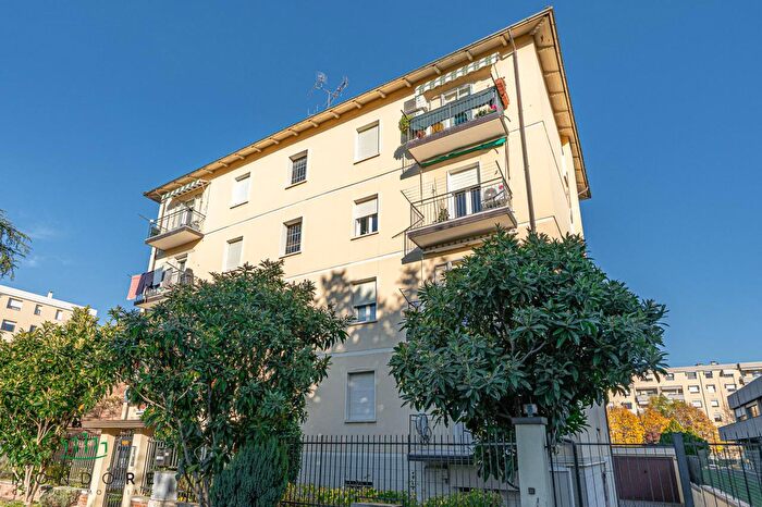 Appartamento con 5 locali in vendita in Via Pietro Micca, Casalecchio Di Reno