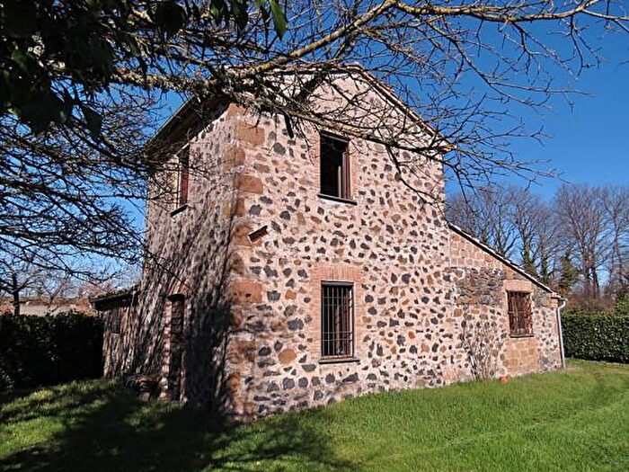 Casa quadrilocale in vendita in Orvieto
