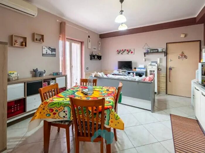 Appartamento bilocale in vendita in Via Guardialfiera, Roma