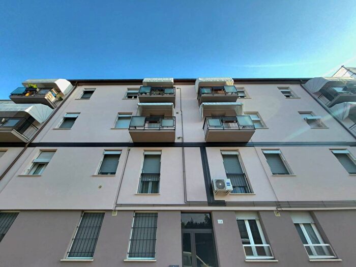 Appartamento con 5 locali in affitto in Via Compagnoni, Foro Boario, Ferrara
