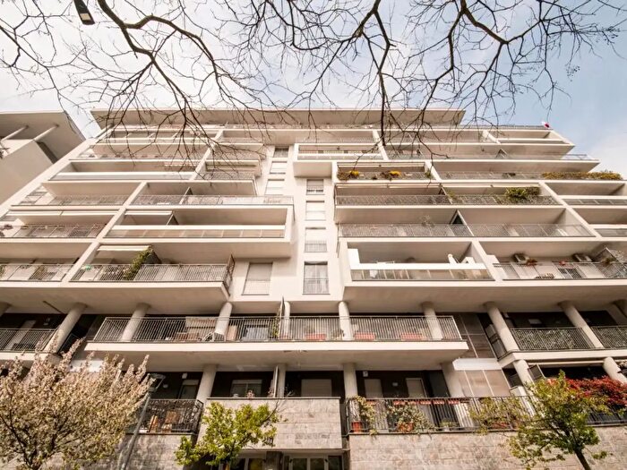 Appartamento trilocale in vendita in Via del Futurismo, Milano