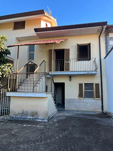 Casa trilocale in vendita in Via Bertonia, Sezze