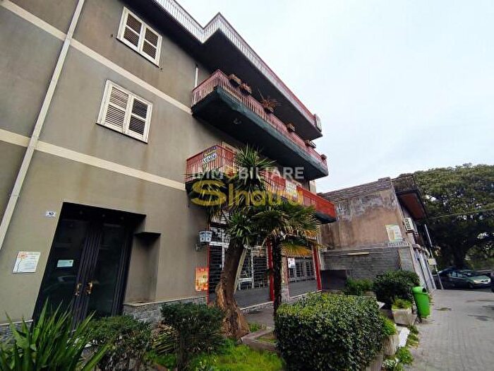 Appartamento con 6 locali in vendita in Corso Sicilia, Paterno