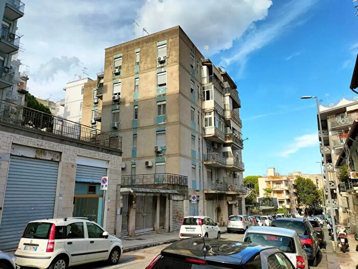 Appartamento quadrilocale in vendita in Via Longo, Messina