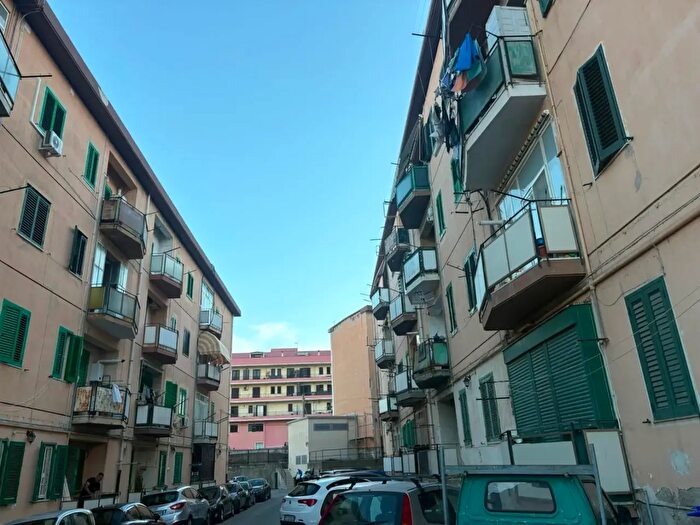 Appartamento trilocale in vendita in Via Stagno, Messina