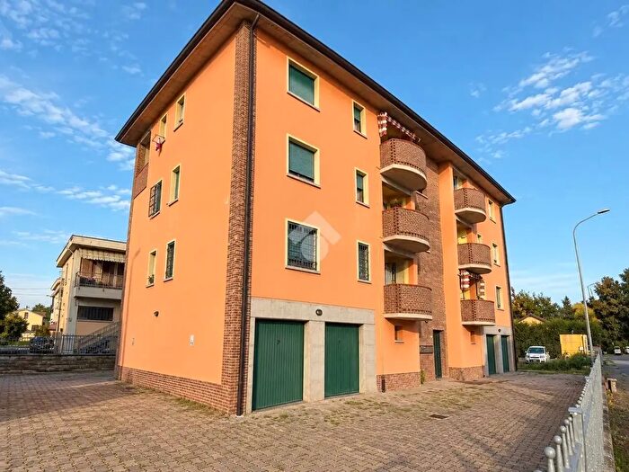 Appartamento trilocale in vendita in Via Verne, Reggio nell'Emilia