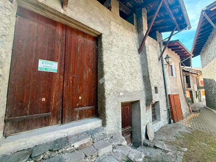 Case in Vendita e in Affitto - 3