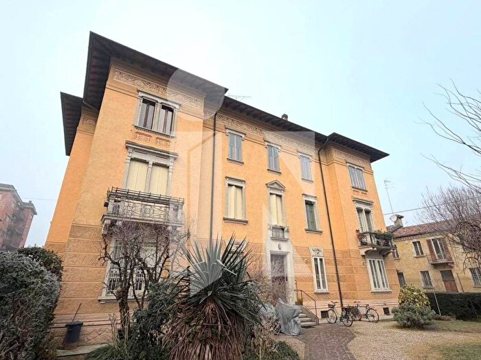 Appartamento trilocale in affitto in Centro, Mantova