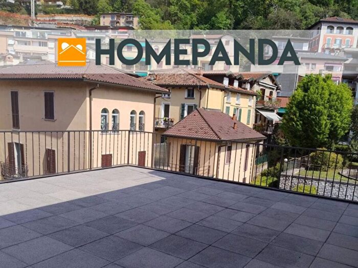 Appartamento con 5 locali in affitto in Viale Marco da Campione, Campione dItalia