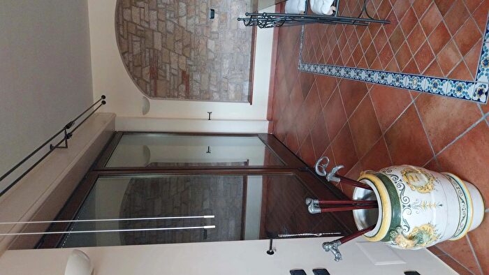 Appartamento in affitto in Via San Romualdo, Napoli