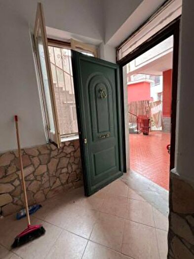 Appartamento con 6 locali in vendita in Via Curti Snc, Casamarciano