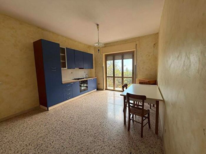 Appartamento trilocale in vendita in Viale dei Bizantini, Catanzaro