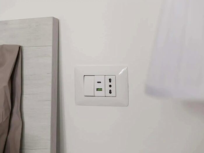 Appartamento monolocale in affitto in Via Milano, Como