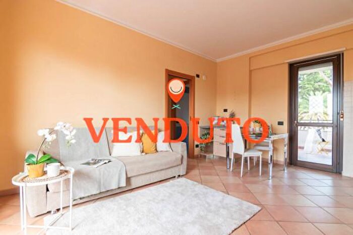 Appartamento trilocale in vendita in Via di Selva Candida, Roma