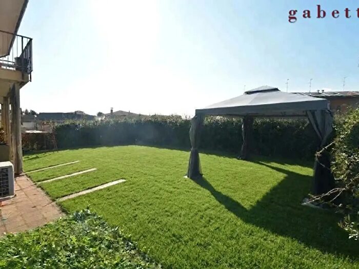 Appartamento trilocale in vendita in Via Vittorio Foa, Corbetta