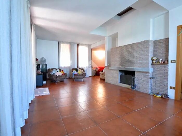 Casa con 5 locali in vendita in Via Concordia, San Dona Di Piave