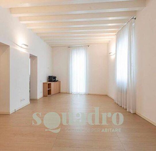 Appartamento con 6 locali in affitto in Via Piero Maroncelli, Centro Storico, Forlì