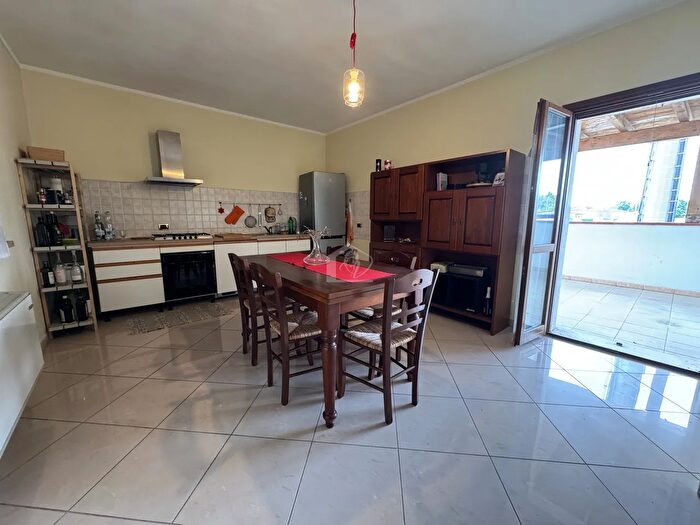 Appartamento con 5 locali in vendita in Suzzara