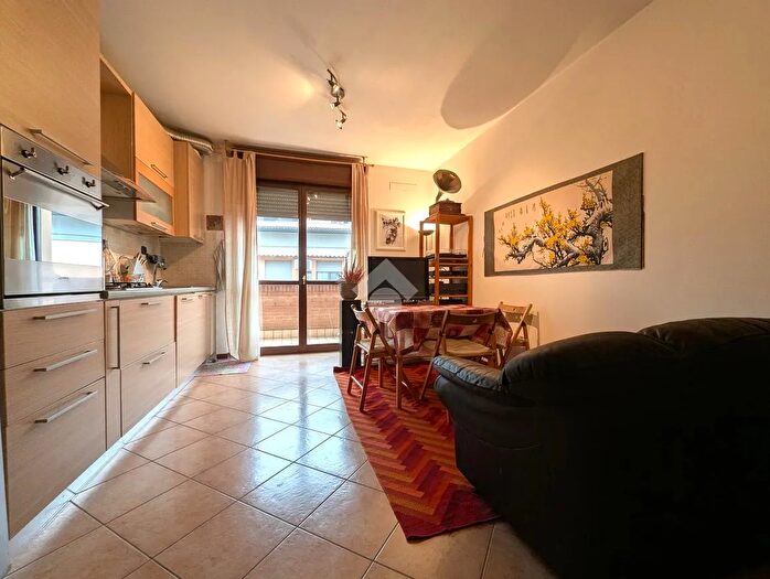 Appartamento trilocale in vendita in Via Ponte, Gattatico