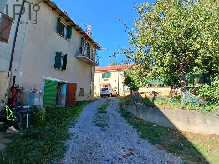 Casa quadrilocale in vendita in Loc Camponuovo, Roccavignale