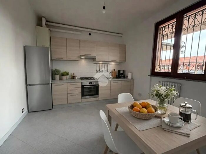 Appartamento trilocale in vendita in Via Guglielmo Marconi, Coccaglio