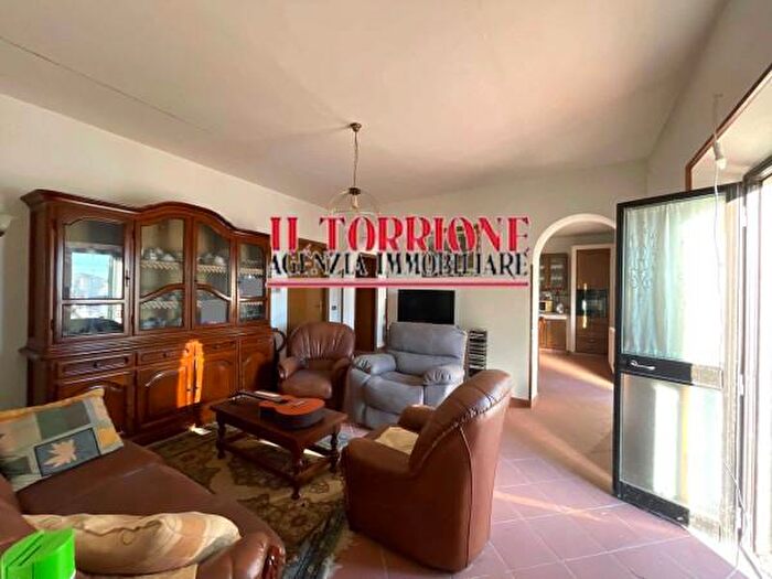 Casa con 6 locali in vendita in Via di Pozzale, Chiesina Uzzanese